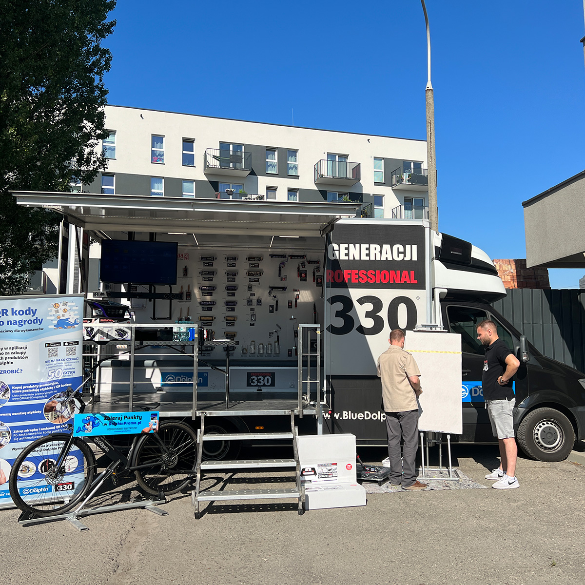 Szkolenie w Blue Dolphin Trucka - taśmy malarskie i wałki