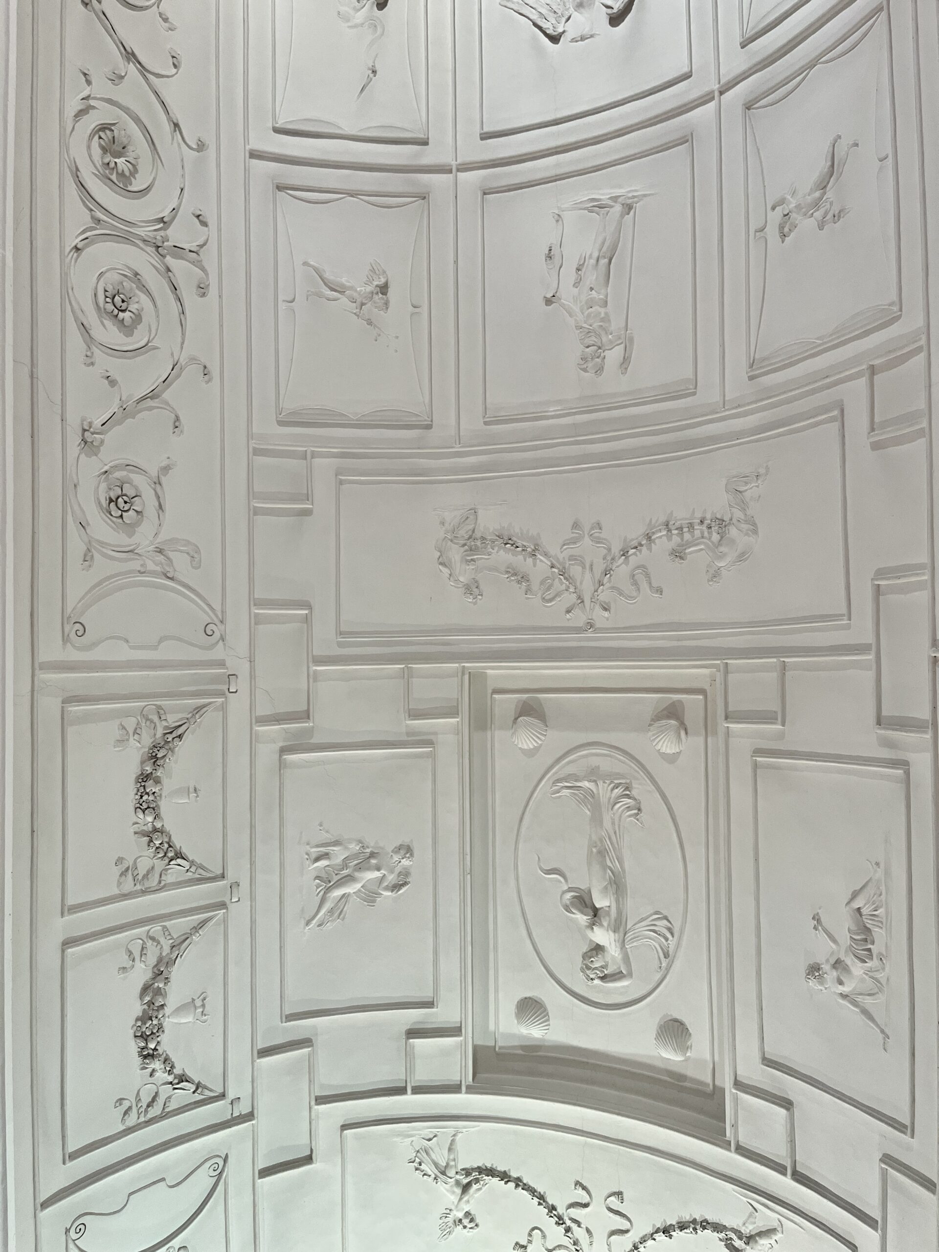 Stucco vs. Plasterwork